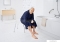 SAPHO - RIDDER - Fürdőszobai szék - Állítható magasságú - Fehér ülőkével, alumínium lábakkal (A00601101)