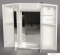AQUALINE - ANGY - Fürdőszobai tükrös szekrény világítással, konnektorral - 59x50 cm - Nyílóajtós - Fehér műanyag